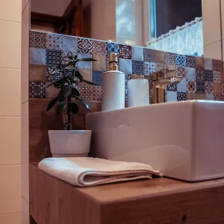 Dom Pod Lasem 44 * Klecza Gorna